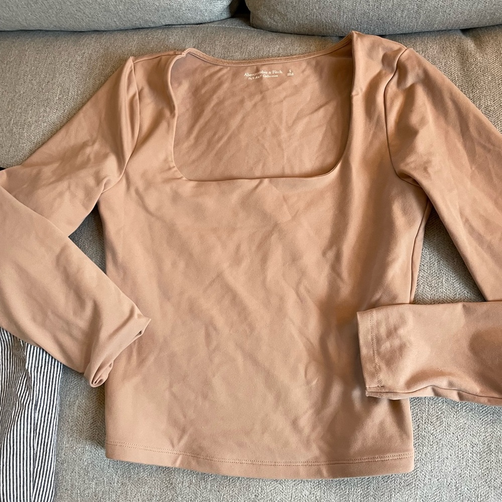 Tan Abercrombie & Fitch top . Small.